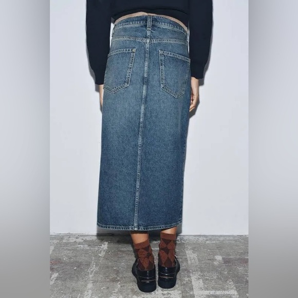Zara | Light Blue Denim Front Slit Midi Jean Skirt, Front/Back Pockets, Size L - Picture 3 of 15